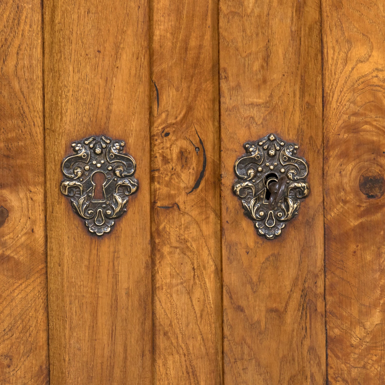 19th Century French Louis Philippe Period Burled Chestnut Buffet