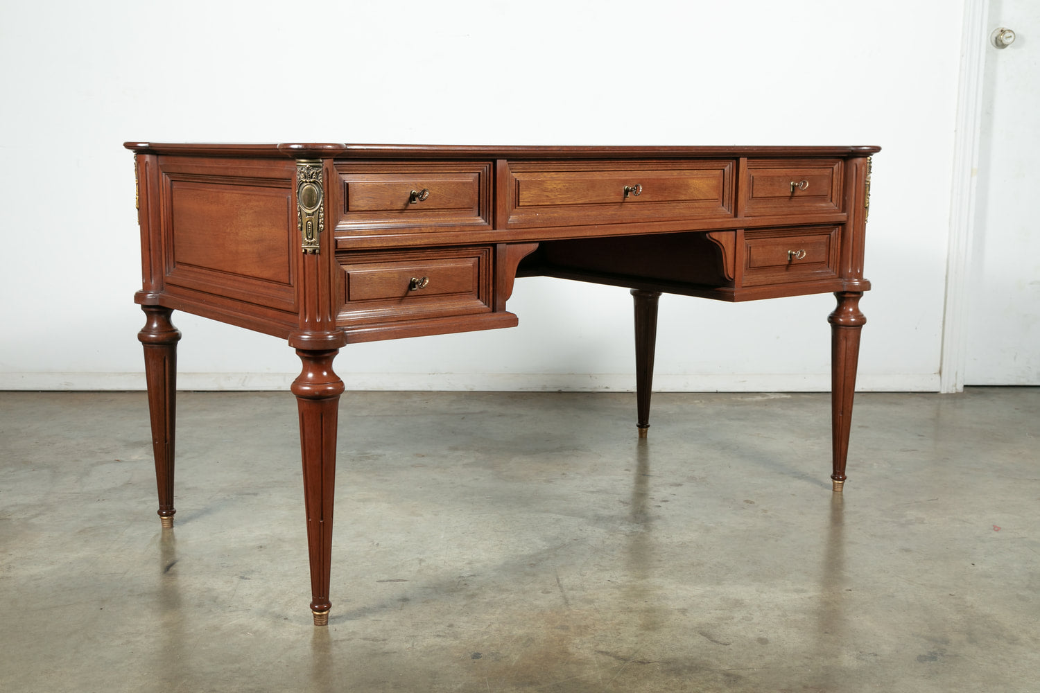 French Louis XVI Style Mahogany Bureau Plat with Tooled Leather Top 
