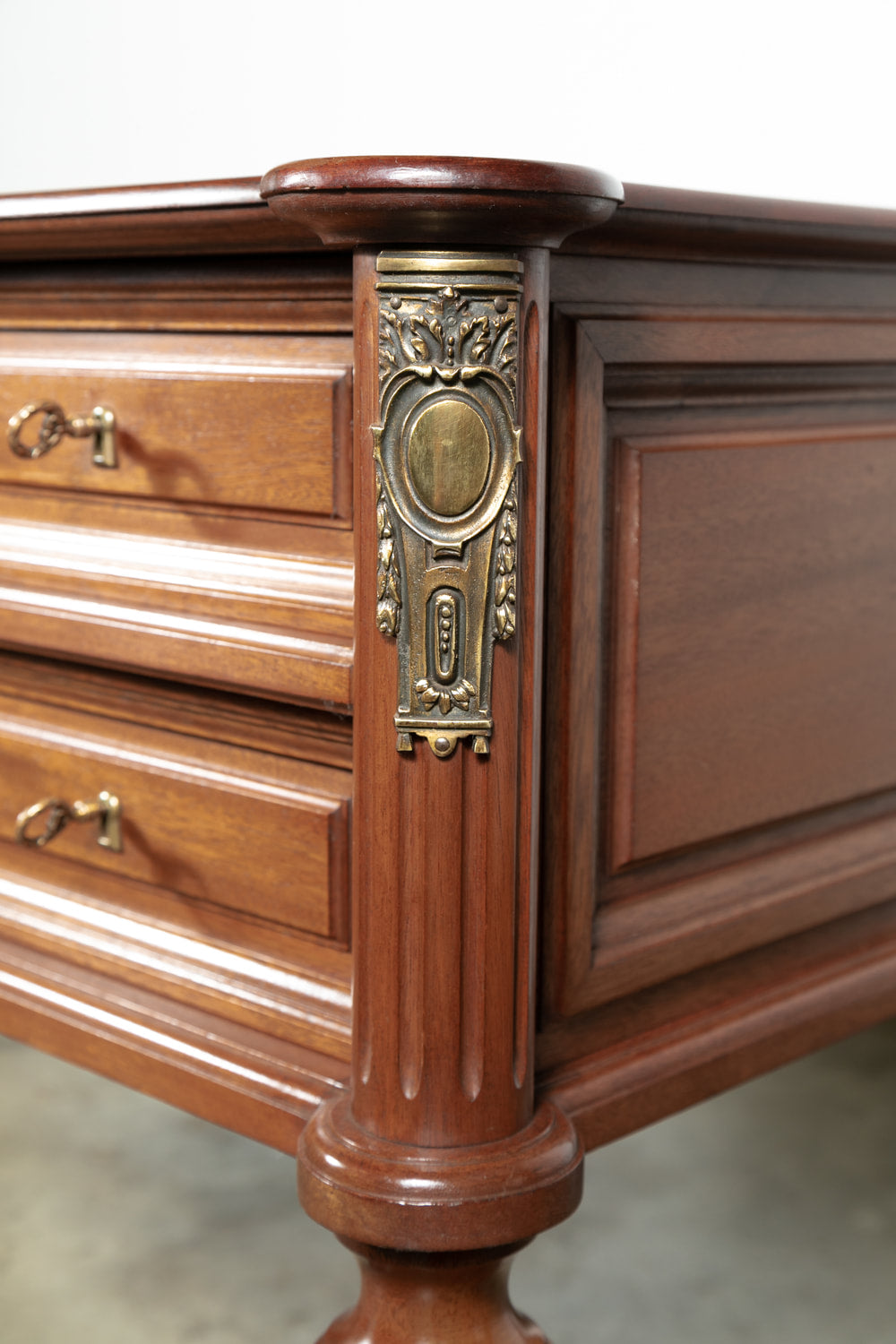 French Louis XVI Style Mahogany Bureau Plat with Tooled Leather Top 