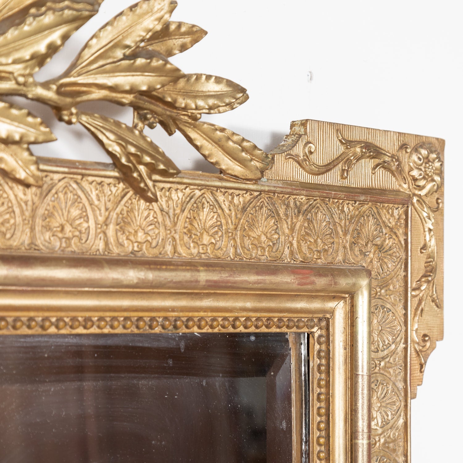 19th Century French Louis XVI Style Carved Giltwood Mirror