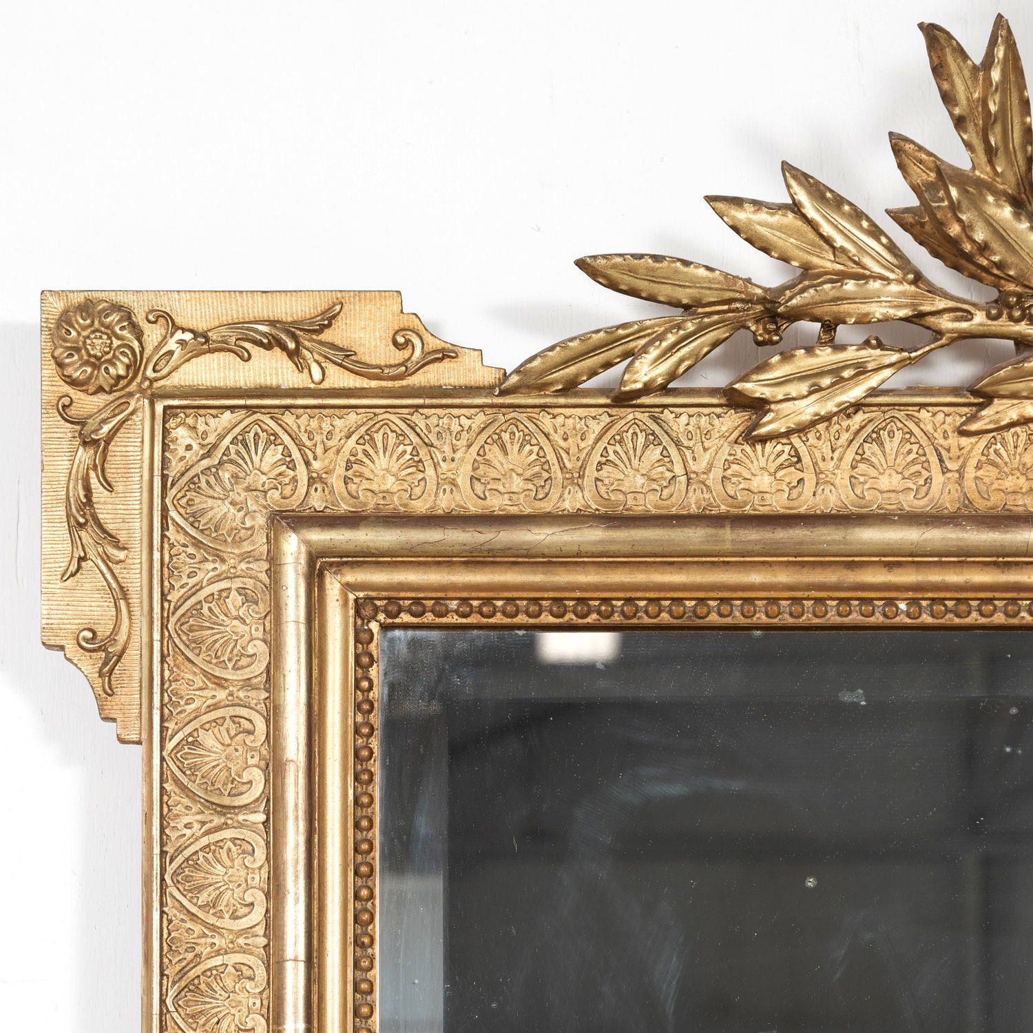 19th Century French Louis XVI Style Carved Giltwood Mirror