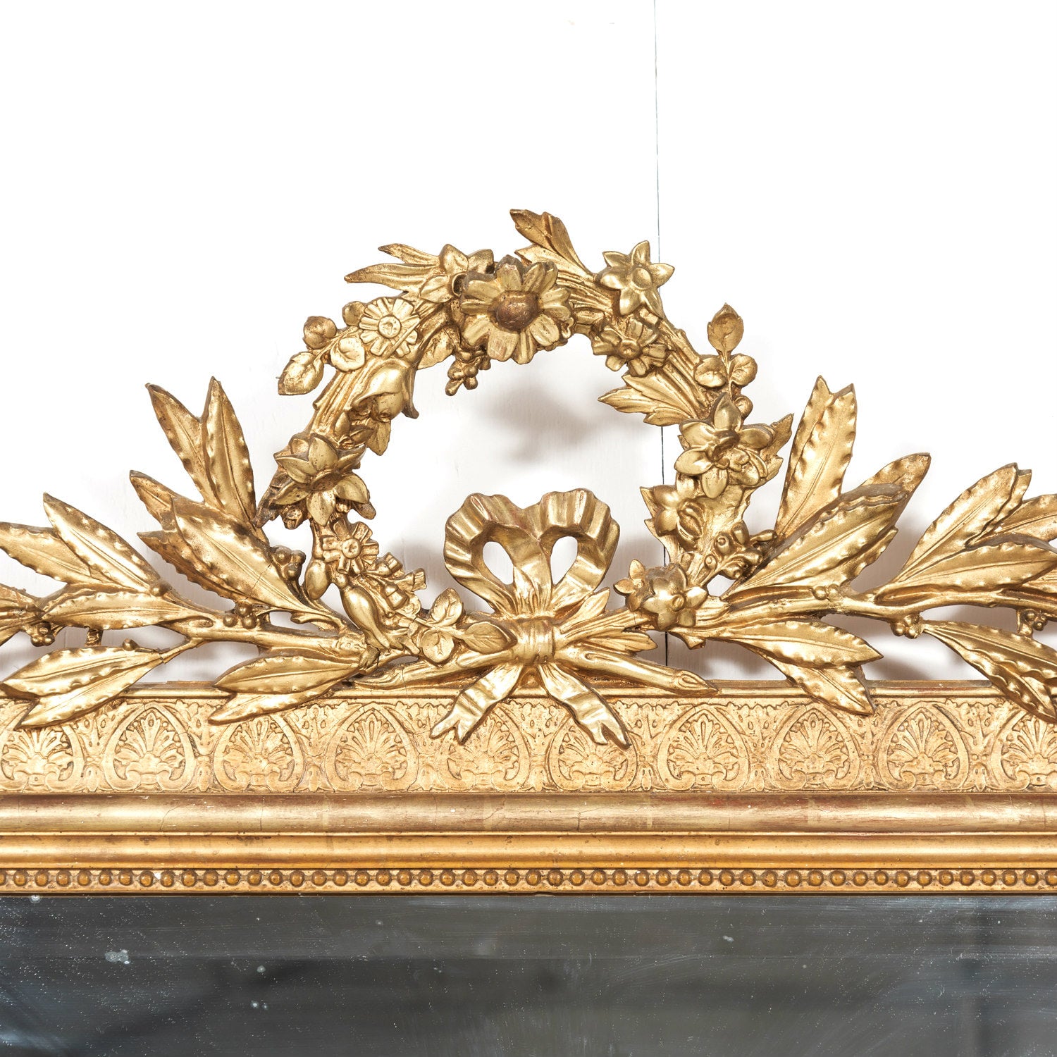 19th Century French Louis XVI Style Carved Giltwood Mirror