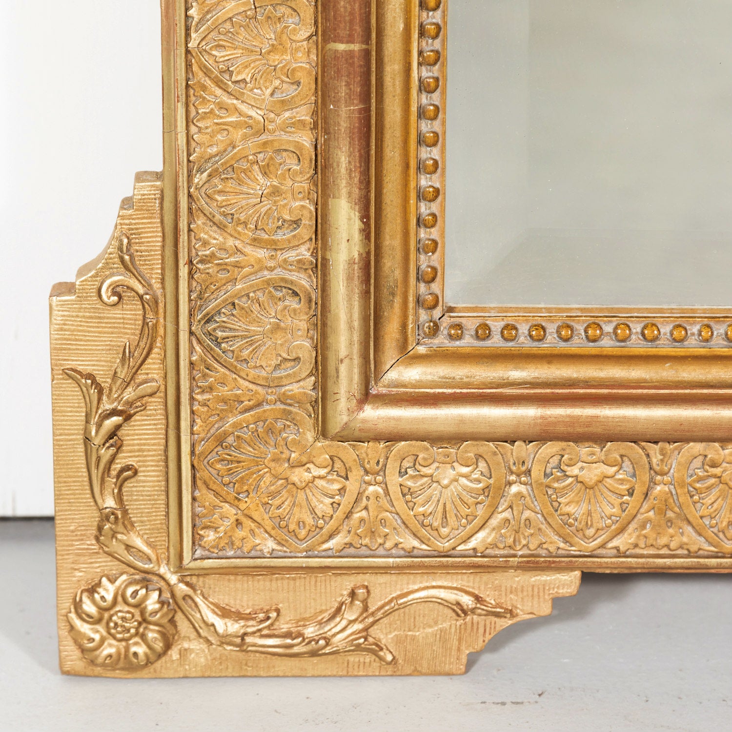 19th Century French Louis XVI Style Carved Giltwood Mirror