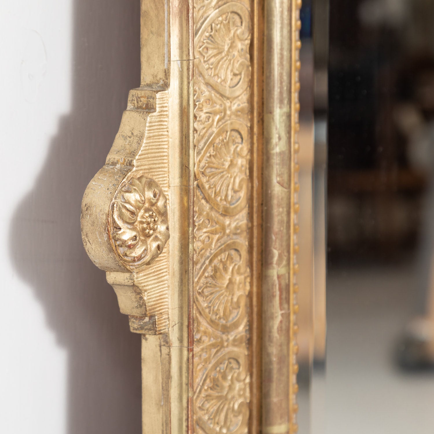 19th Century French Louis XVI Style Carved Giltwood Mirror