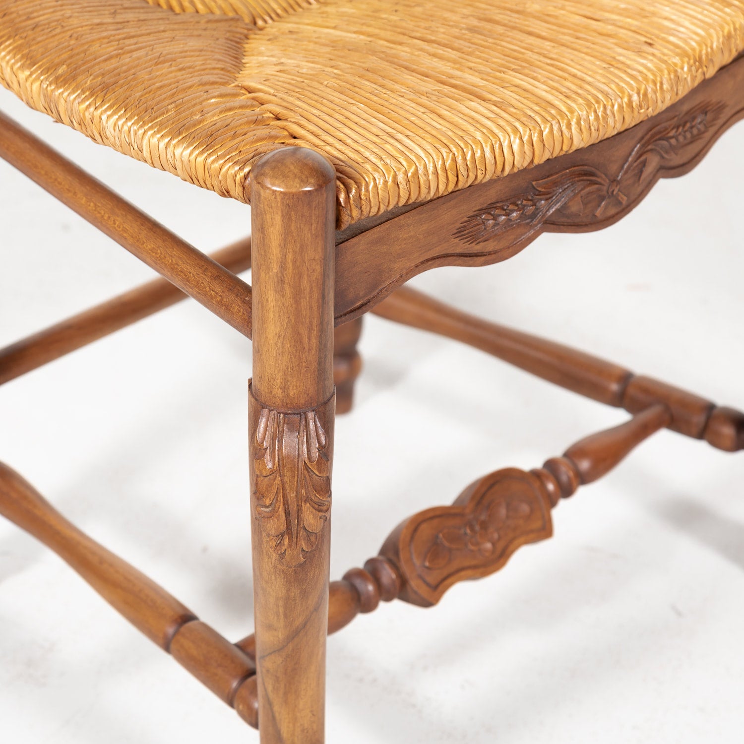 French Louis XV Style Provencal Ladder Back Rush Seat Chairs