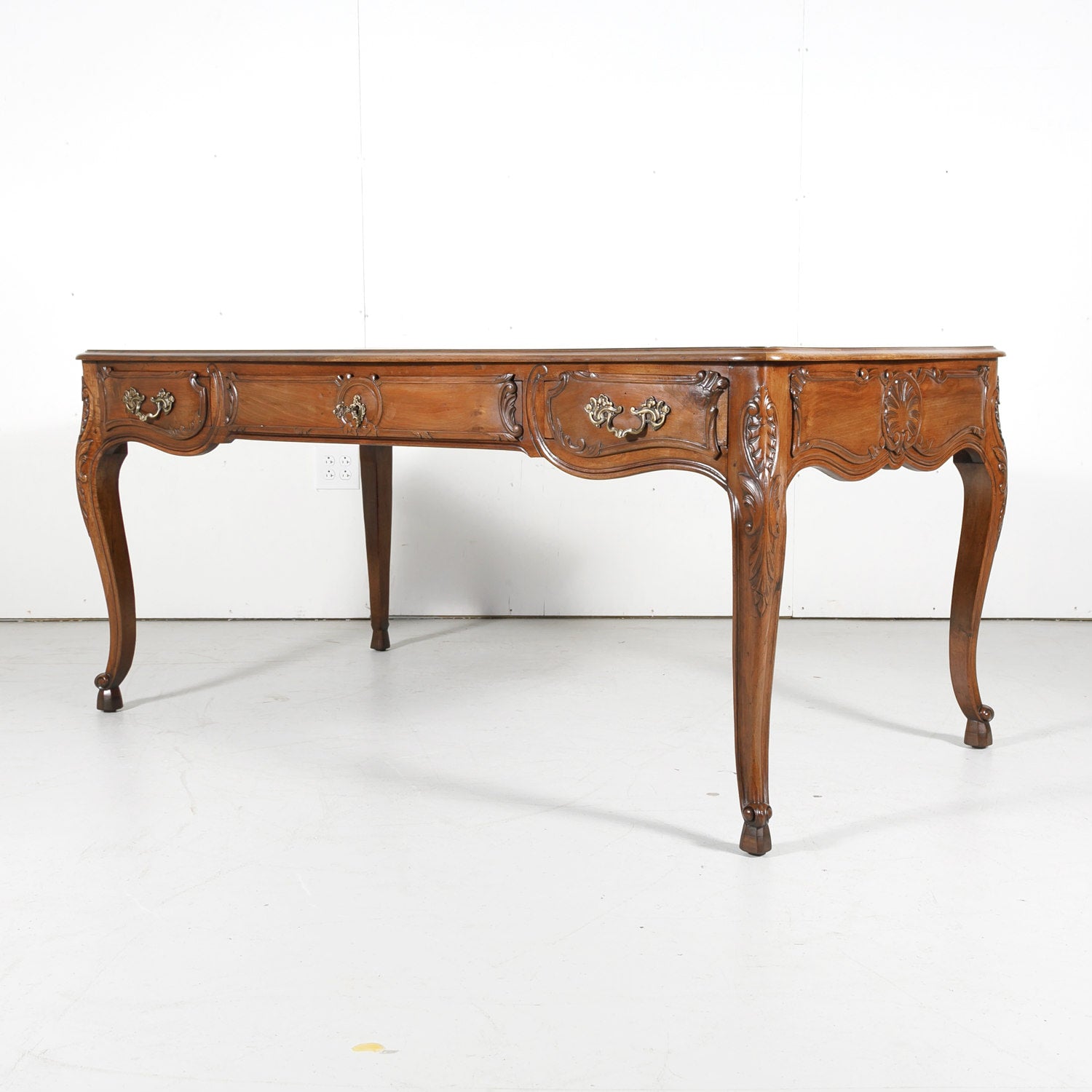 19th Century French Louis XV Walnut Bureau Plat or Writing Table