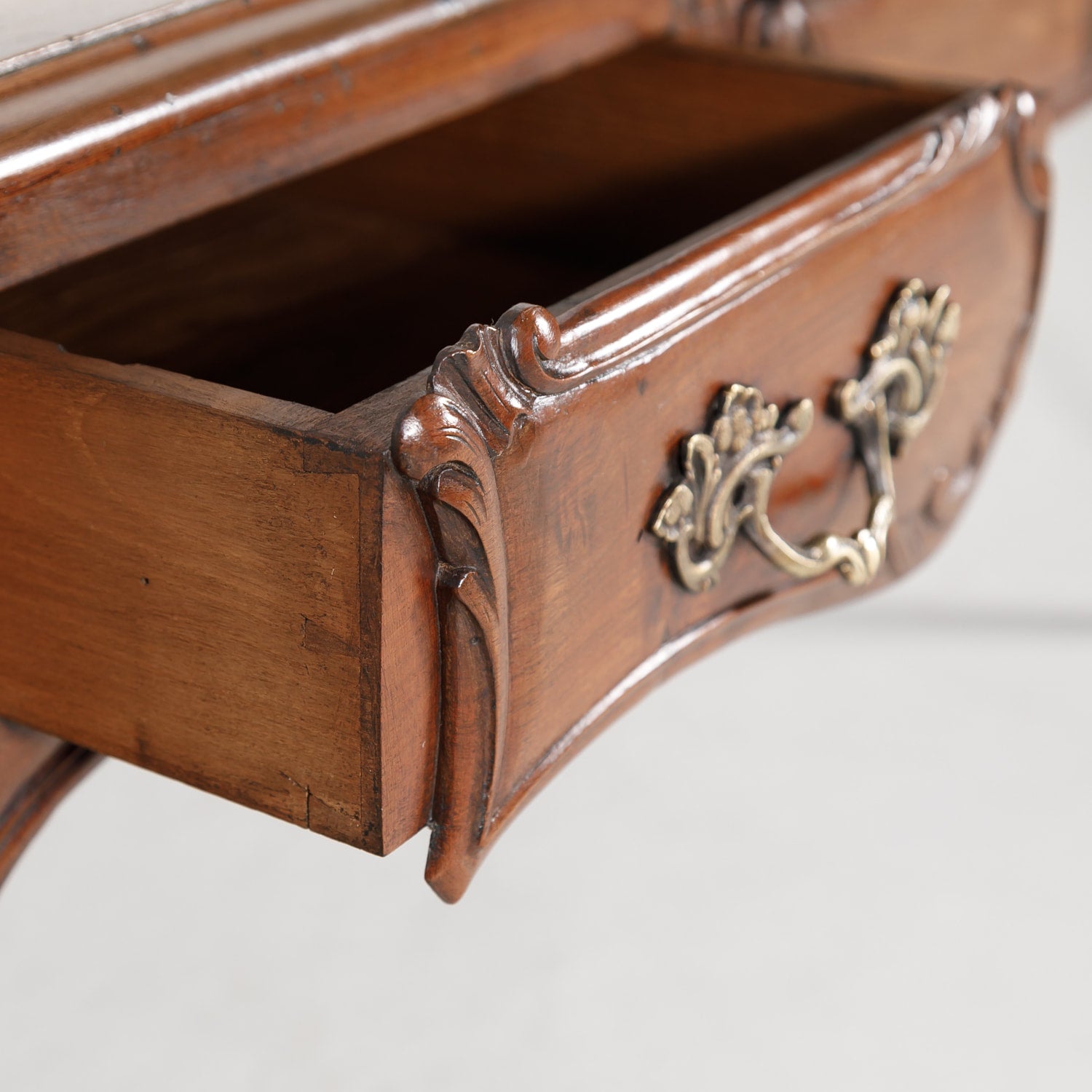 19th Century French Louis XV Walnut Bureau Plat or Writing Table
