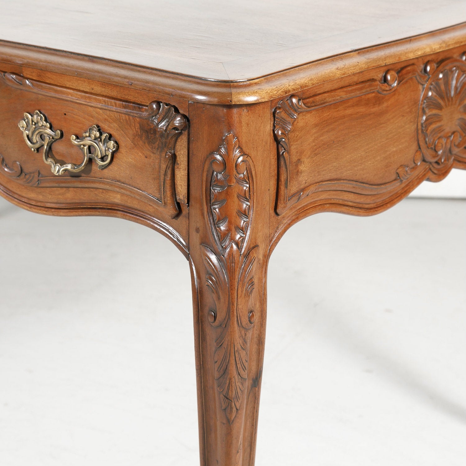 19th Century French Louis XV Walnut Bureau Plat or Writing Table