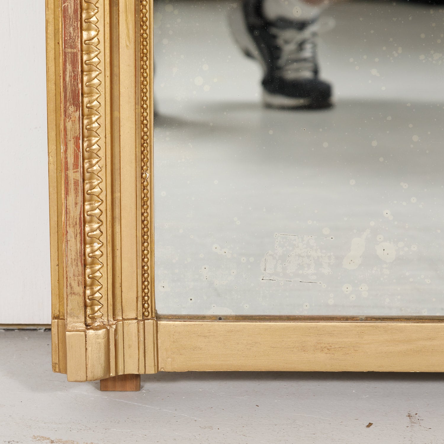 Antique French 19th Century Period Napoleon III Carved Giltwood Mirror