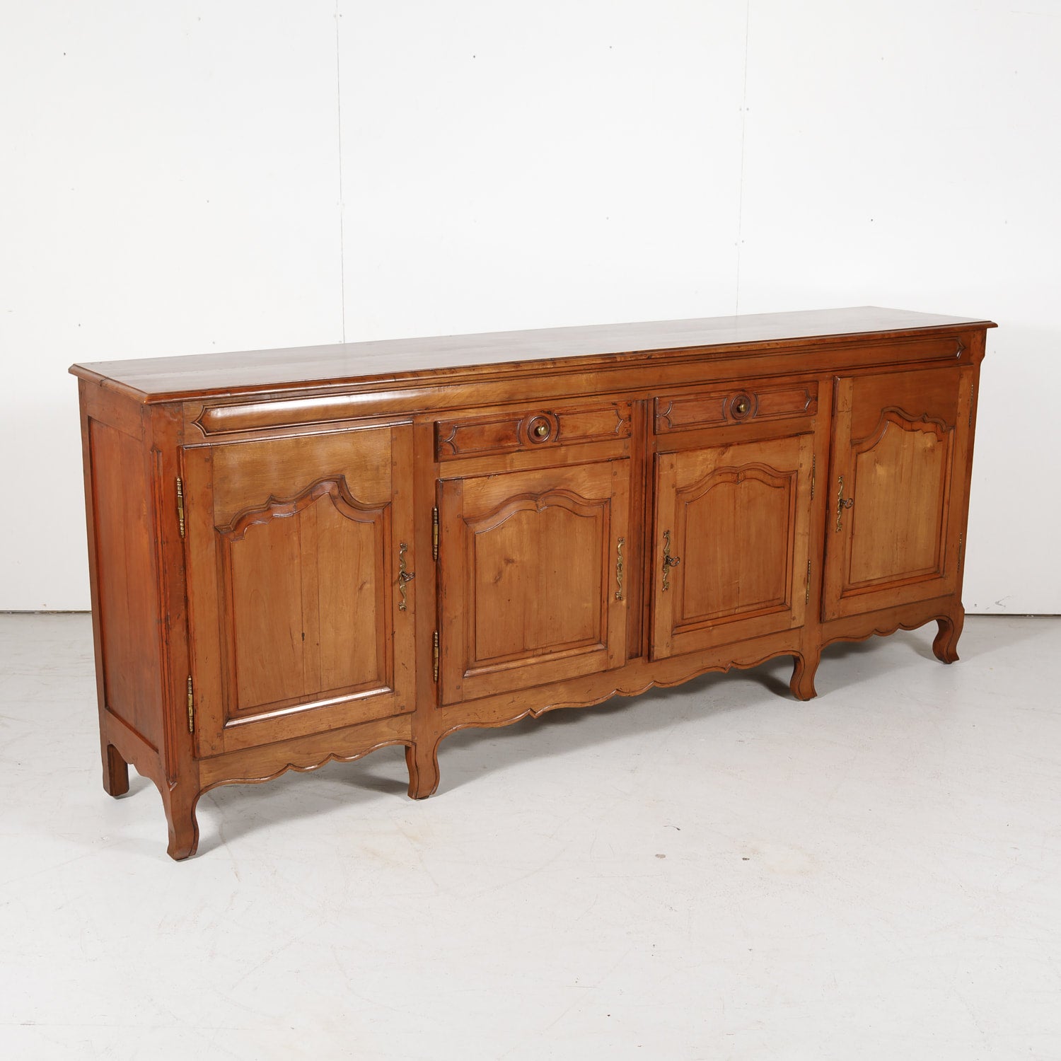 Early 19th Century French Country Louis XV Style Cherry Enfilade Buffet 