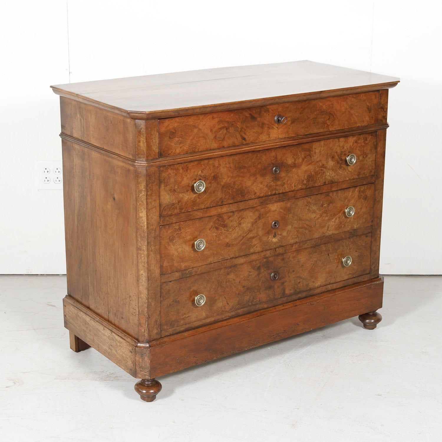 French 19th Century Louis Philippe Style Walnut Bookmatched Front Commode