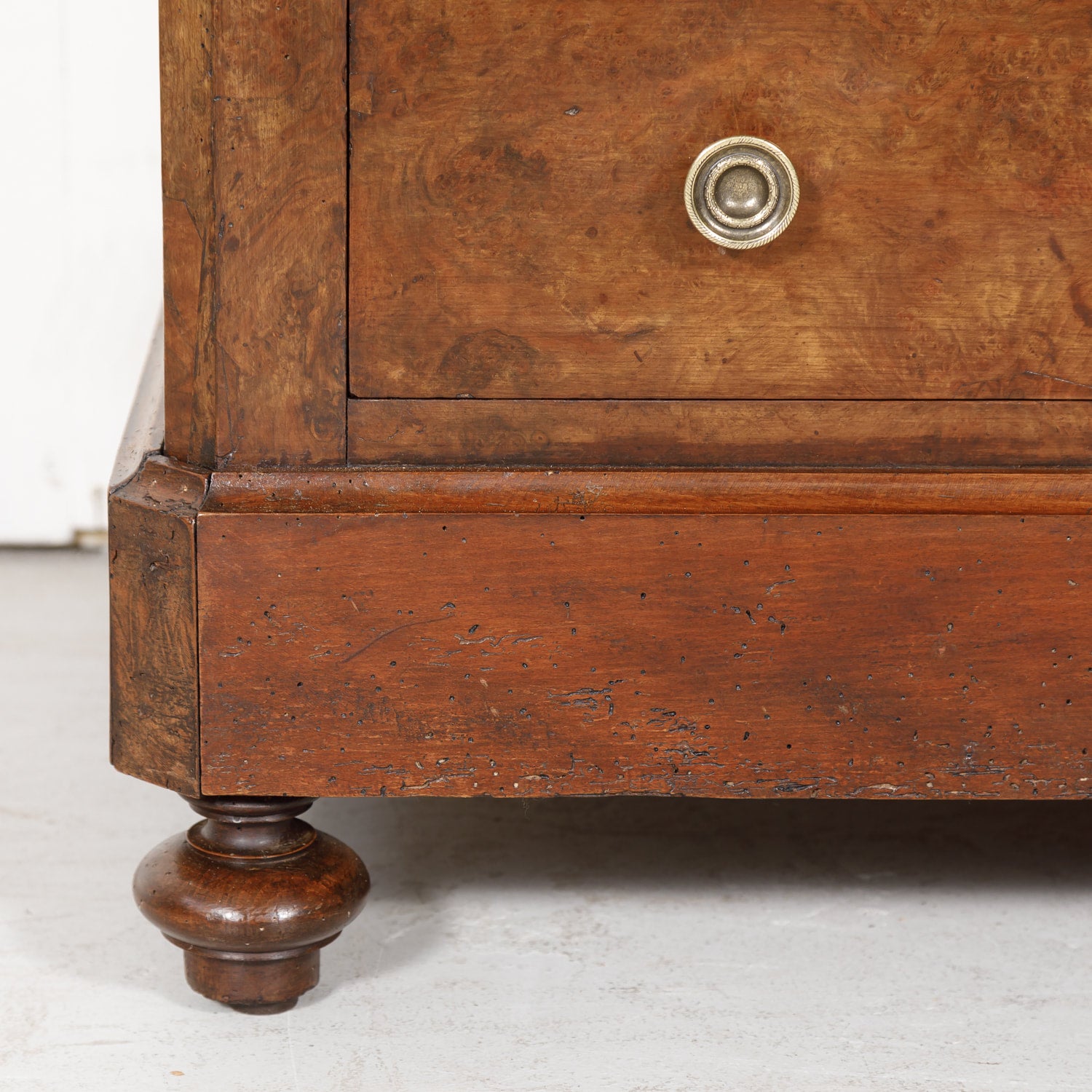 French 19th Century Louis Philippe Style Walnut Bookmatched Front Commode