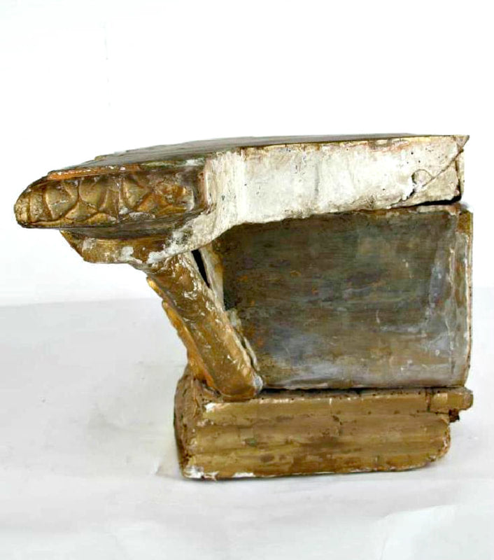 18th Century French Louis XVI Period Carved Giltwood Altar Pedestal 