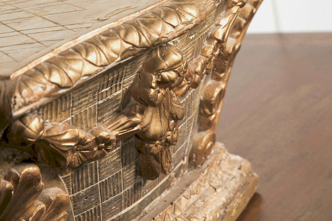 18th Century French Louis XVI Period Carved Giltwood Altar Pedestal 