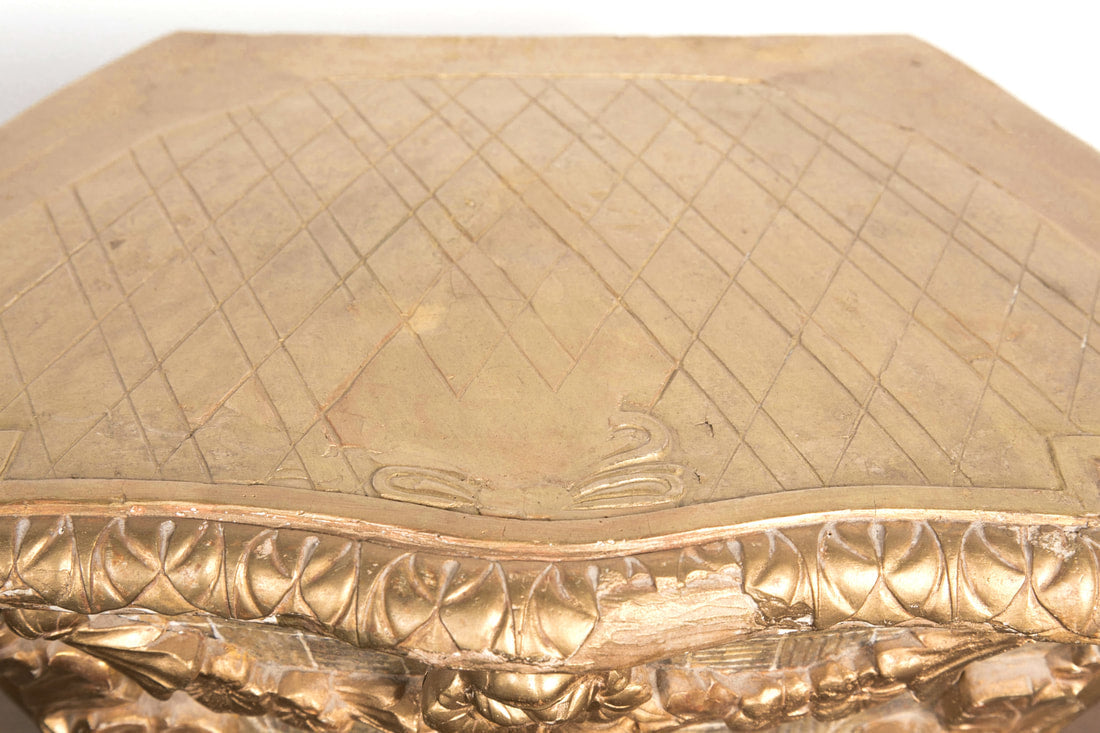 18th Century French Louis XVI Period Carved Giltwood Altar Pedestal 