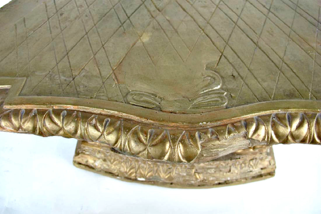 18th Century French Louis XVI Period Carved Giltwood Altar Pedestal 