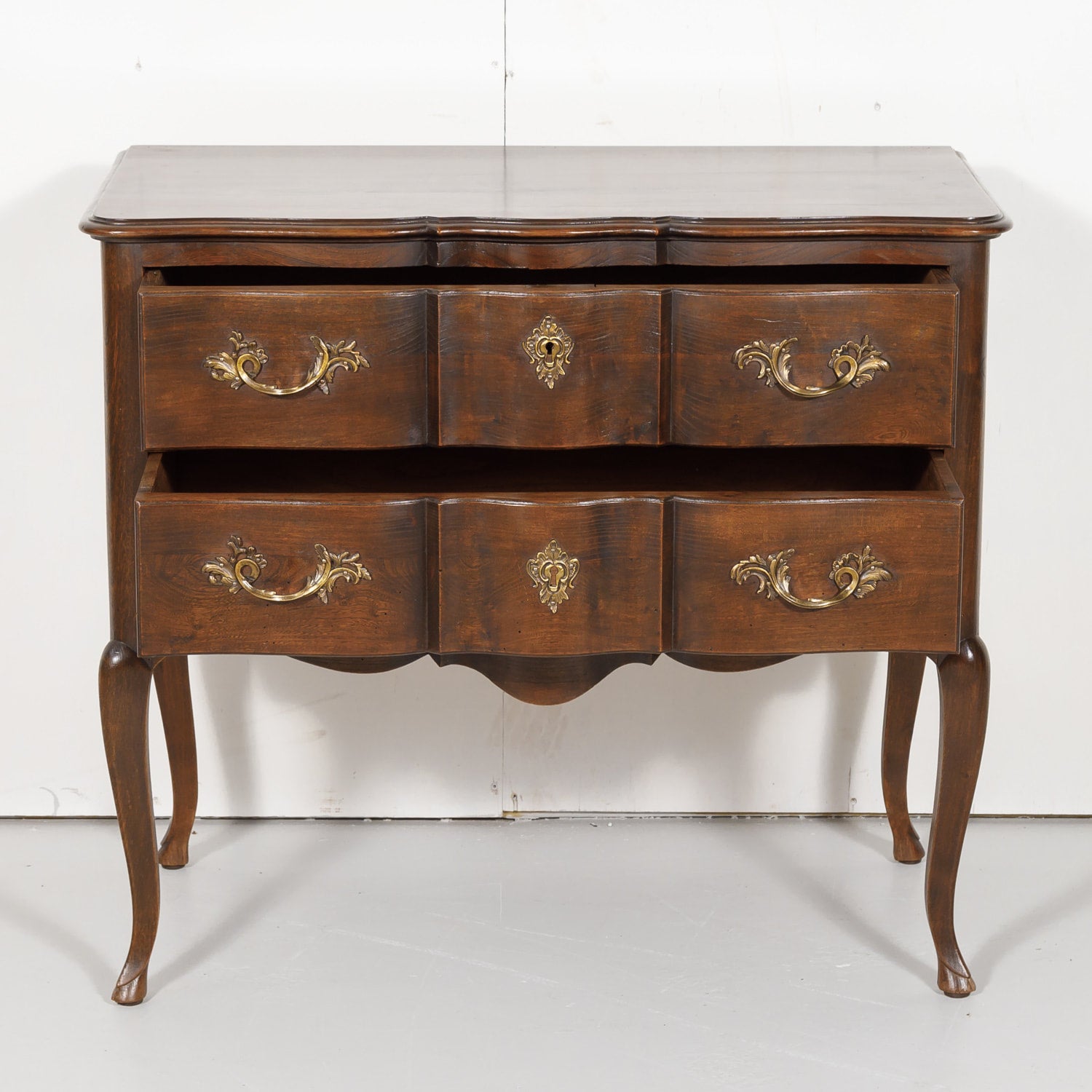 Antique French Louis XV Style Walnut Petite Serpentine Commode Sauteuse 