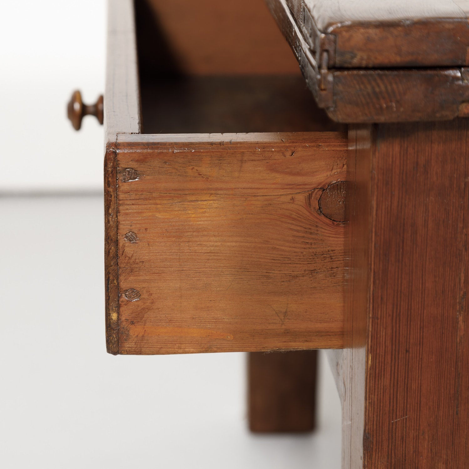 19th Century French Country Draw Leaf Table Basse of Coffee Table