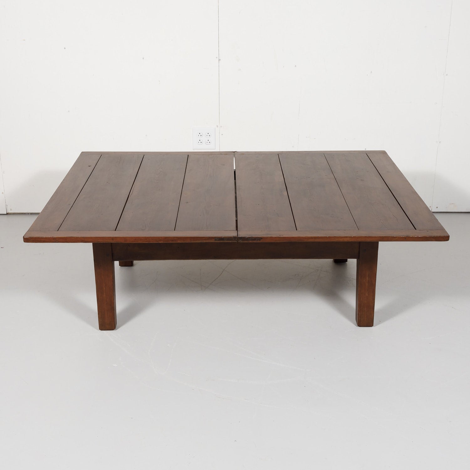19th Century French Country Draw Leaf Table Basse of Coffee Table