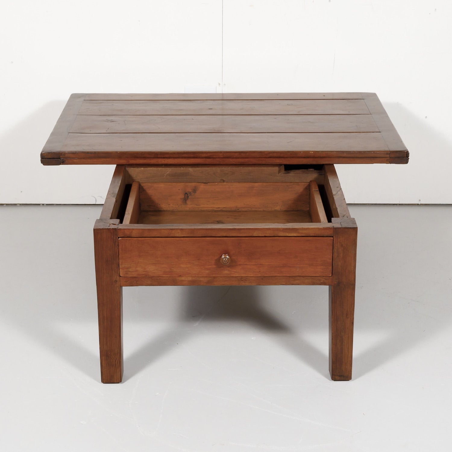 19th Century French Country Draw Leaf Table Basse of Coffee Table