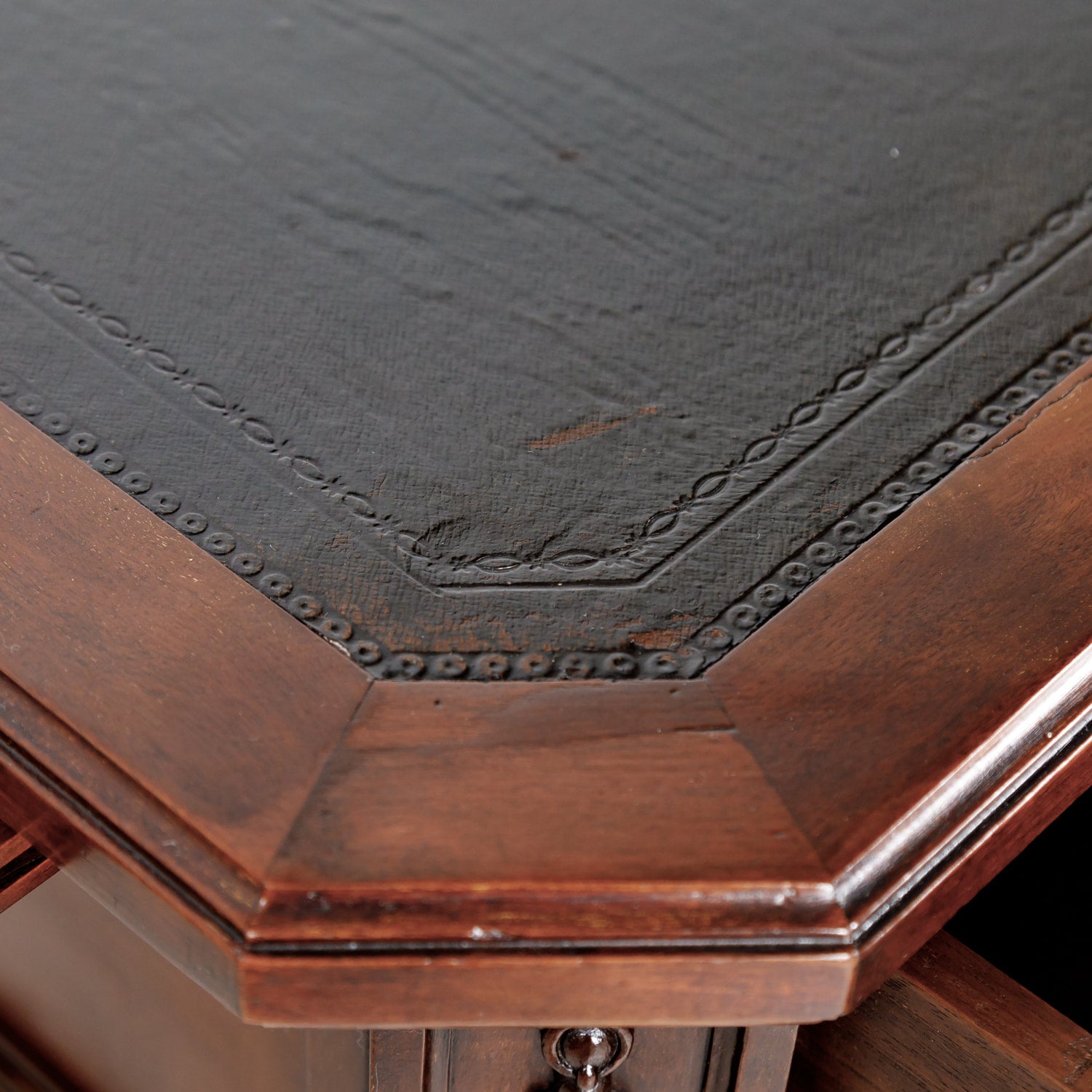 19th Century French Louis XVI Style Walnut Bureau Plat or Desk with Leather Top 