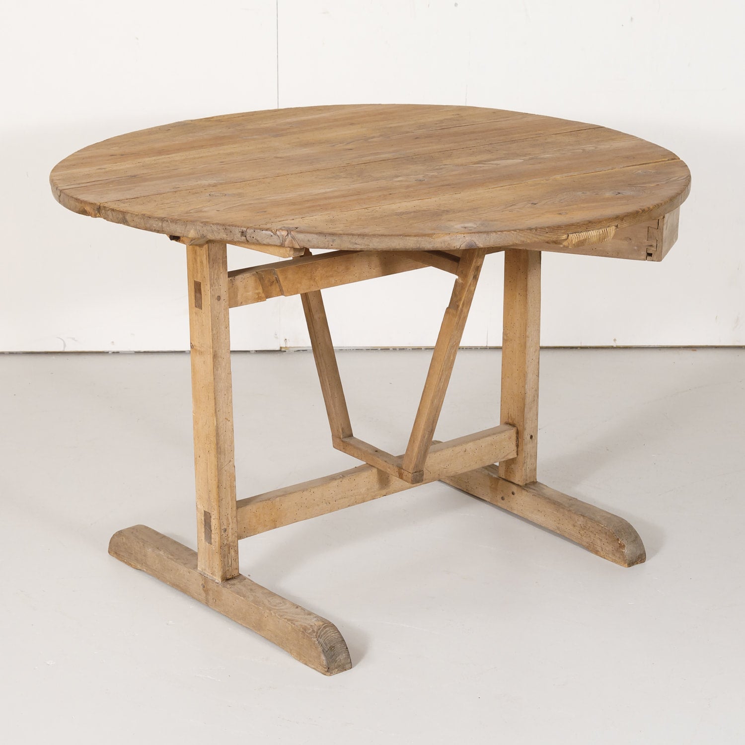 19th Century Rustic Bleached Pine French Vendange or Wine Tasting Tilt-Top Table with Drawer