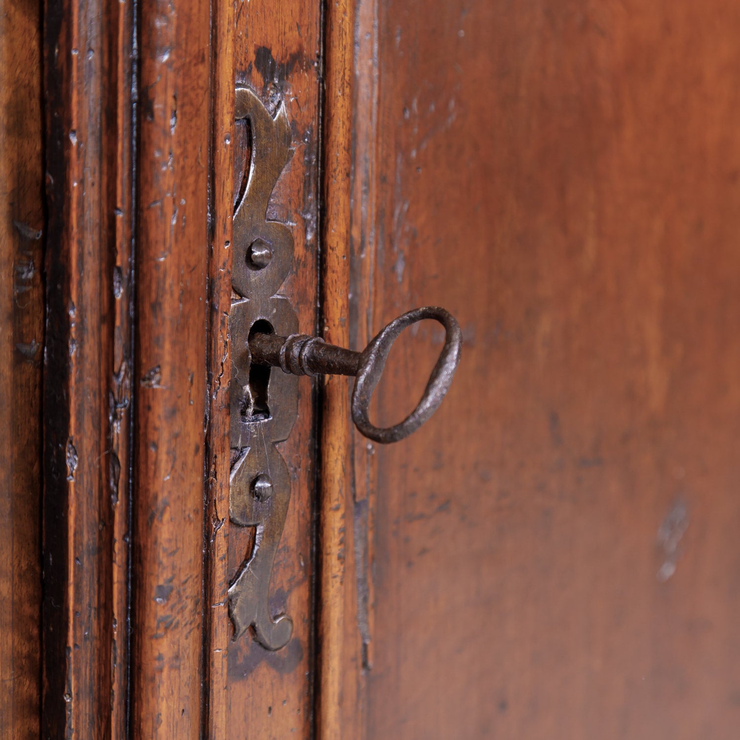 18th Century French Period Louis XV Walnut Buffet from Lyon