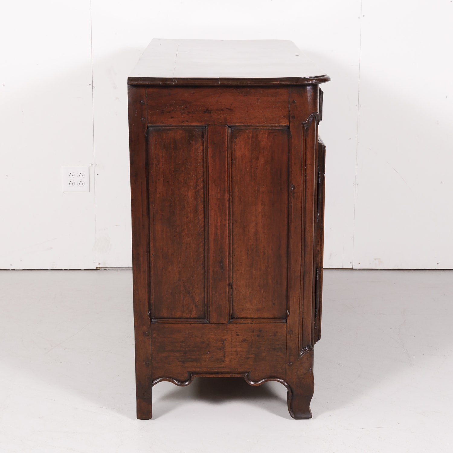 18th Century French Period Louis XV Walnut Buffet from Lyon