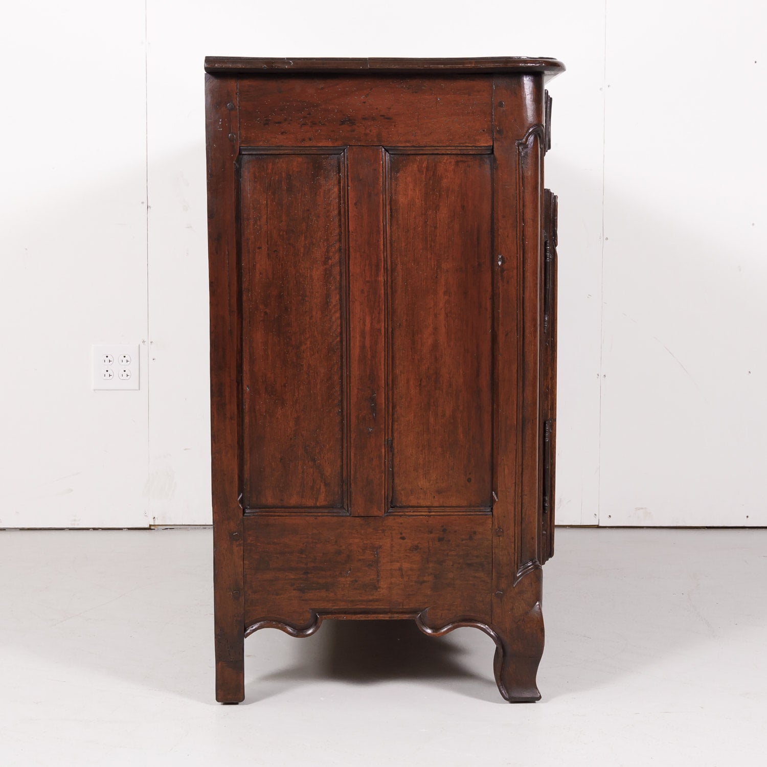 18th Century French Period Louis XV Walnut Buffet from Lyon