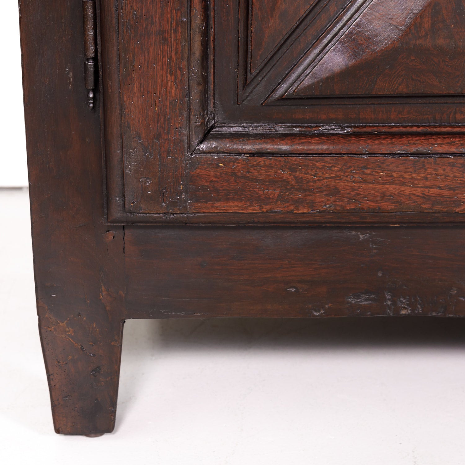 18th Century French Louis XIII Style Oak Enfilade Buffet from Chateau de la Motte