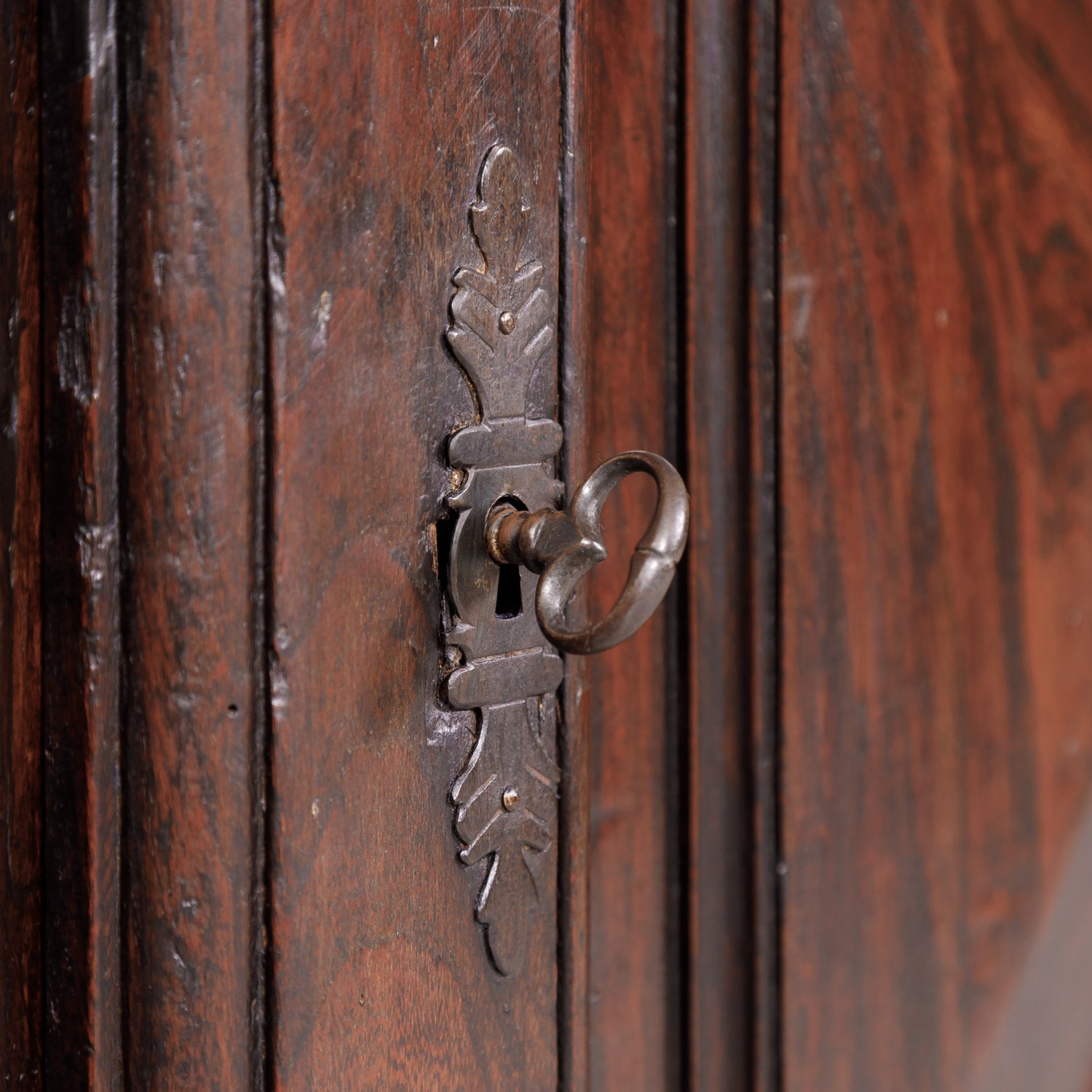 18th Century French Louis XIII Style Oak Enfilade Buffet from Chateau de la Motte