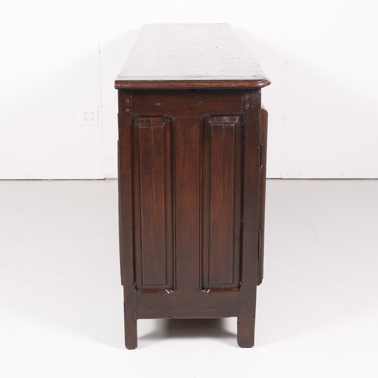 18th Century French Louis XIII Style Oak Enfilade Buffet from Chateau de la Motte