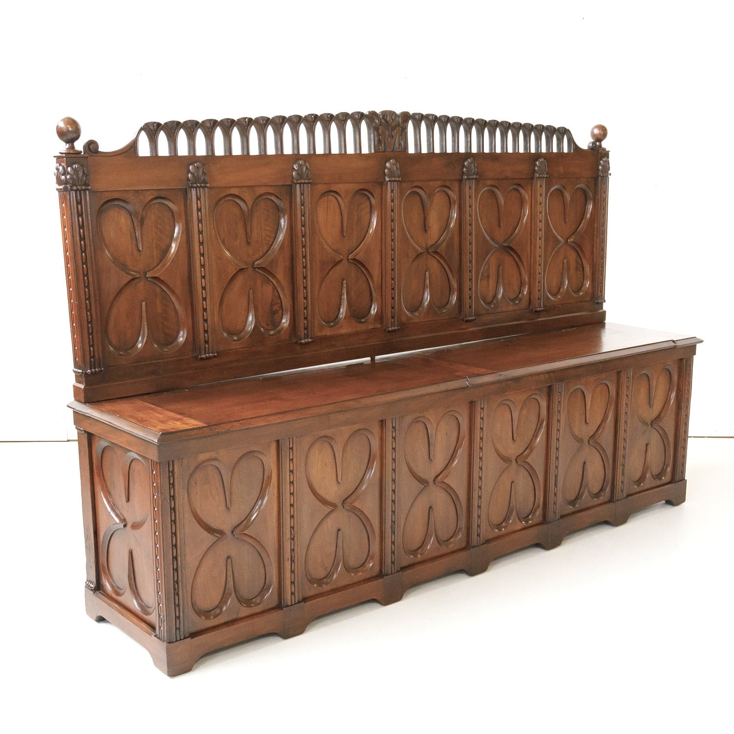 18th Century French Gothic Revival Period Walnut Settle or Hall Bench with Lift Seat