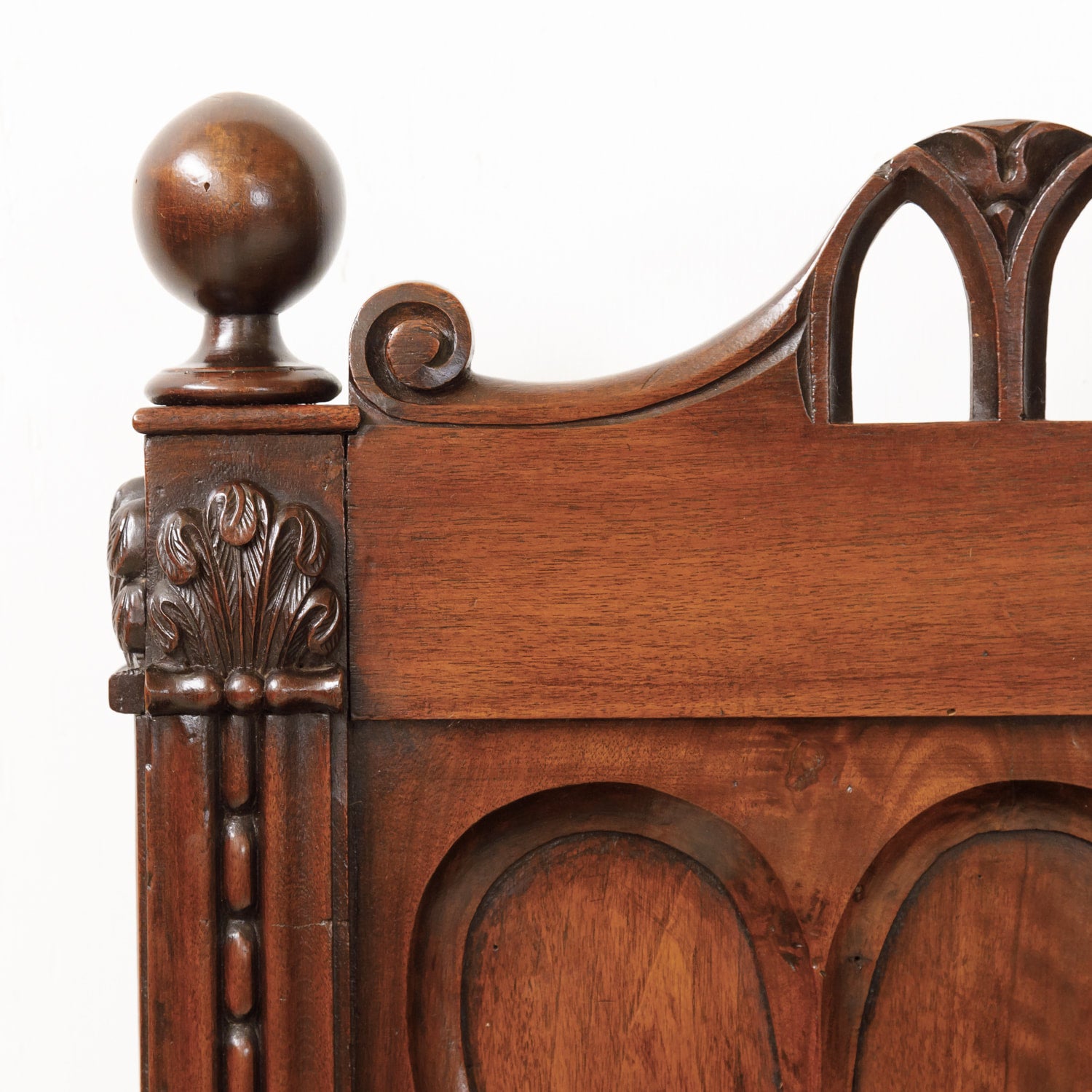 18th Century French Gothic Revival Period Walnut Settle or Hall Bench with Lift Seat