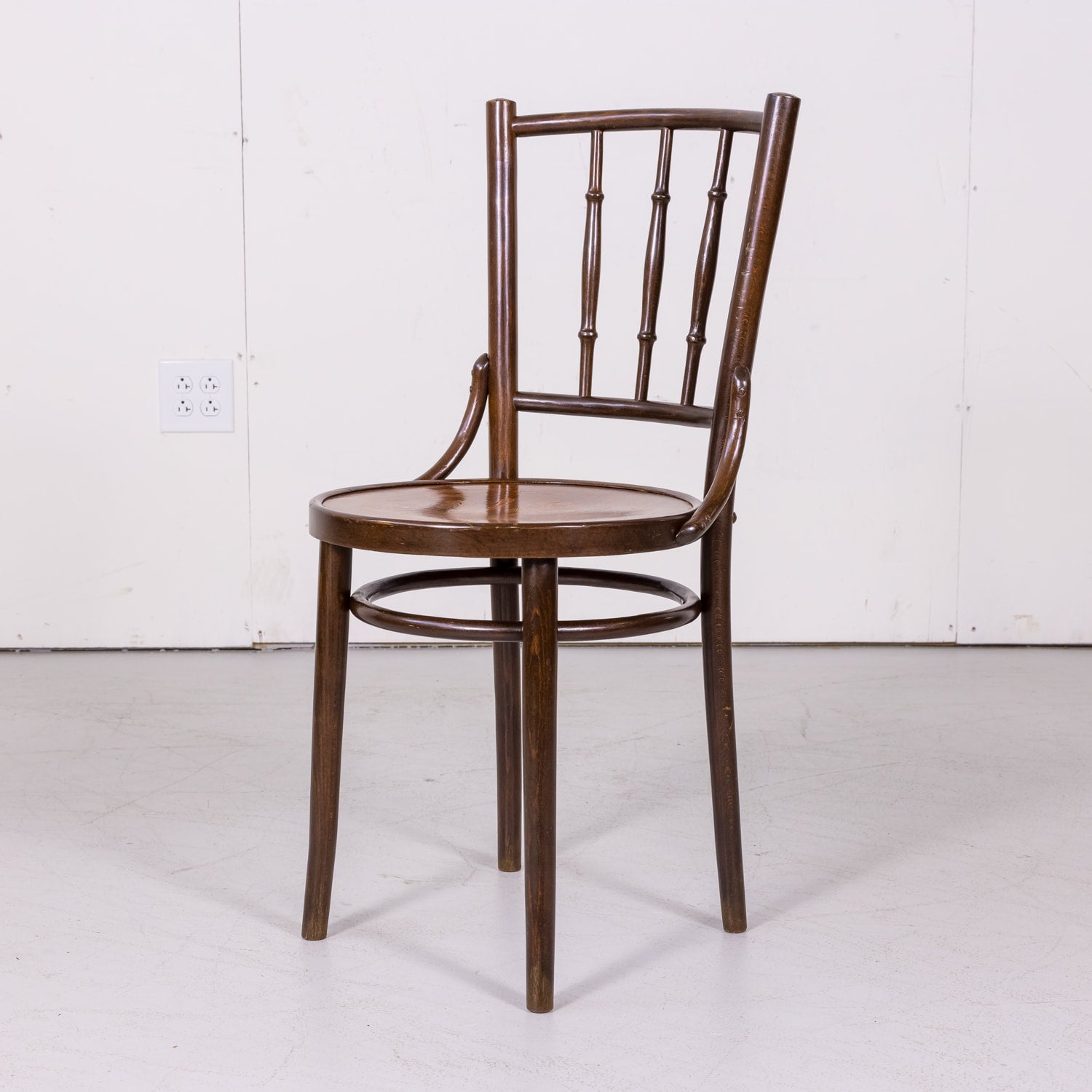 Set of 8 Classic Bentwood Cafe Chairs by Mundus and  J. & J. Kohn