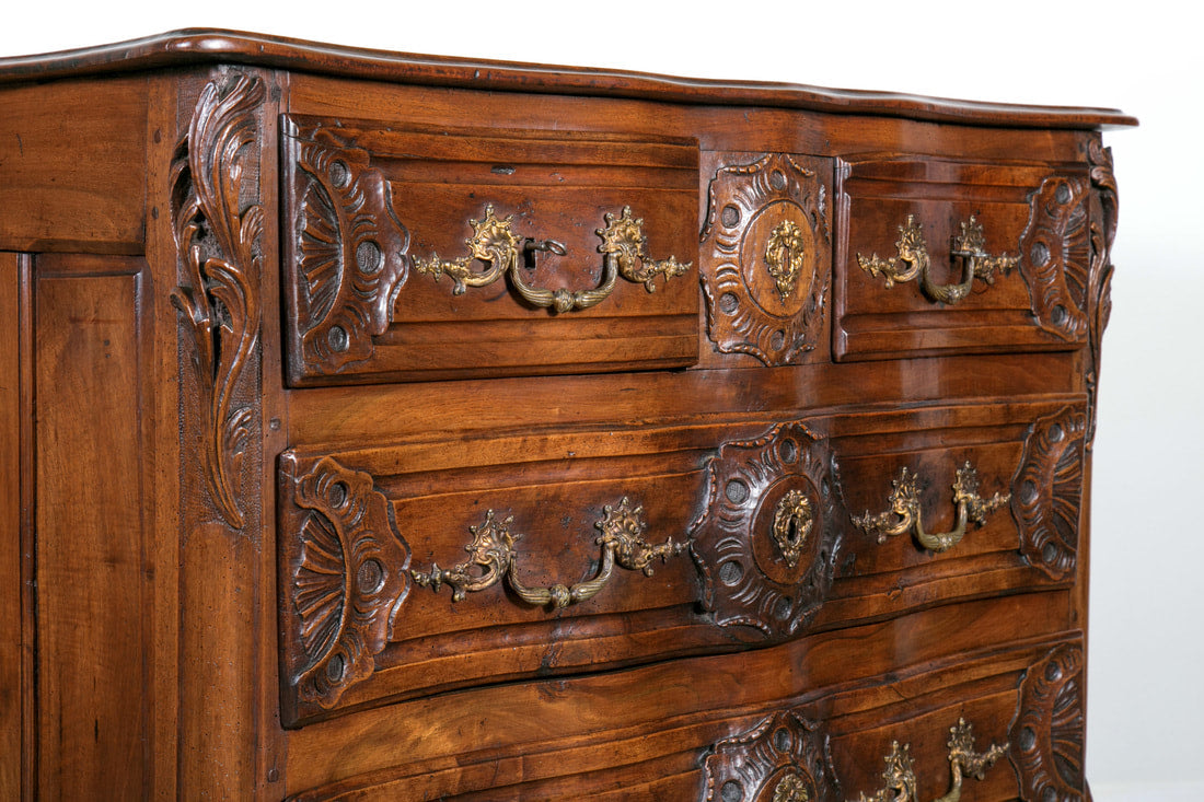 Exceptional 18th Century Regence Period Lyonnaise Commode Galbé 