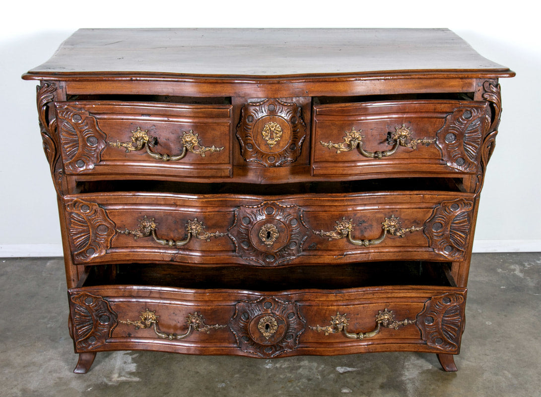 Exceptional 18th Century Regence Period Lyonnaise Commode Galbé 