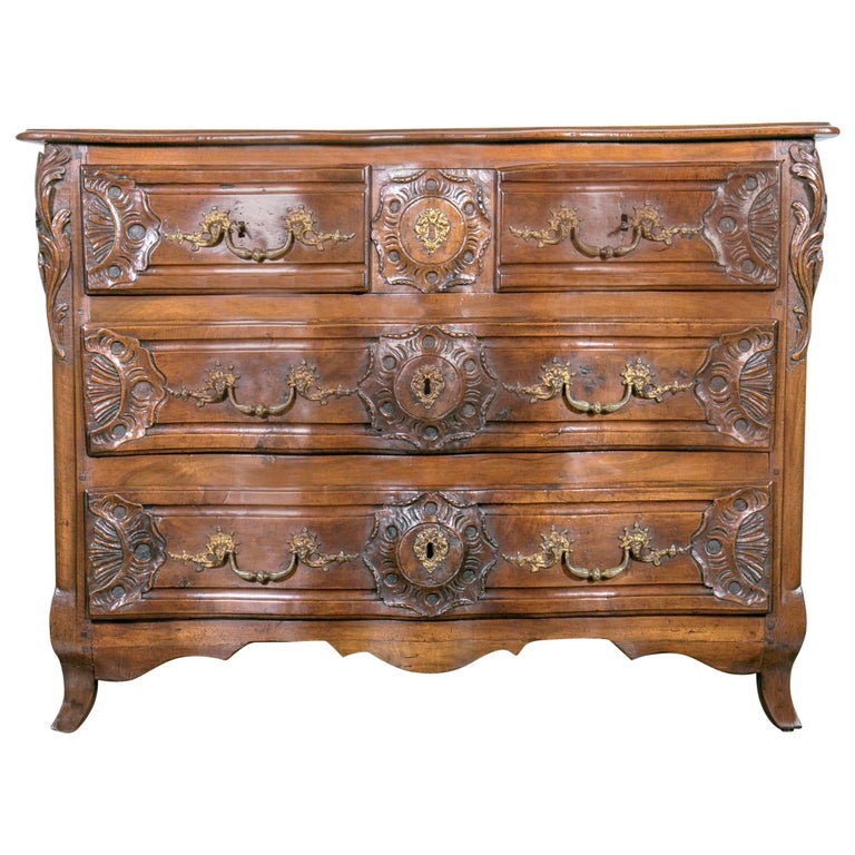 Exceptional 18th Century Regence Period Lyonnaise Commode Galbé 