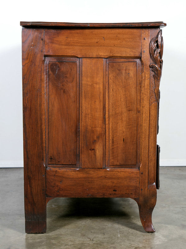 Exceptional 18th Century Regence Period Lyonnaise Commode Galbé 