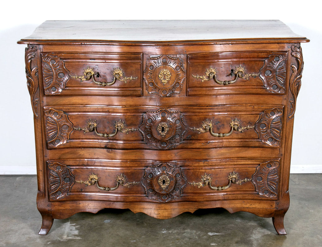 Exceptional 18th Century Regence Period Lyonnaise Commode Galbé 