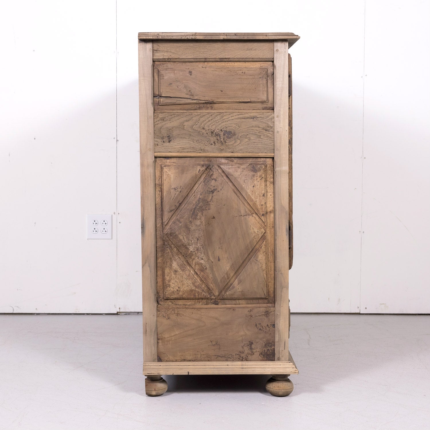 19th Century French Louis XIII Style Bleached Walnut Buffet d'Appui