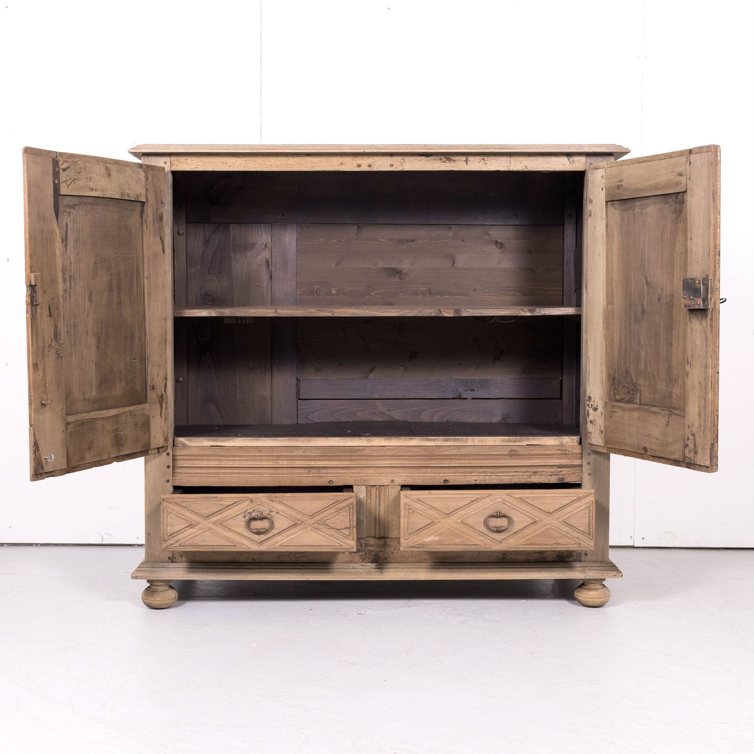 19th Century French Louis XIII Style Bleached Walnut Buffet d'Appui