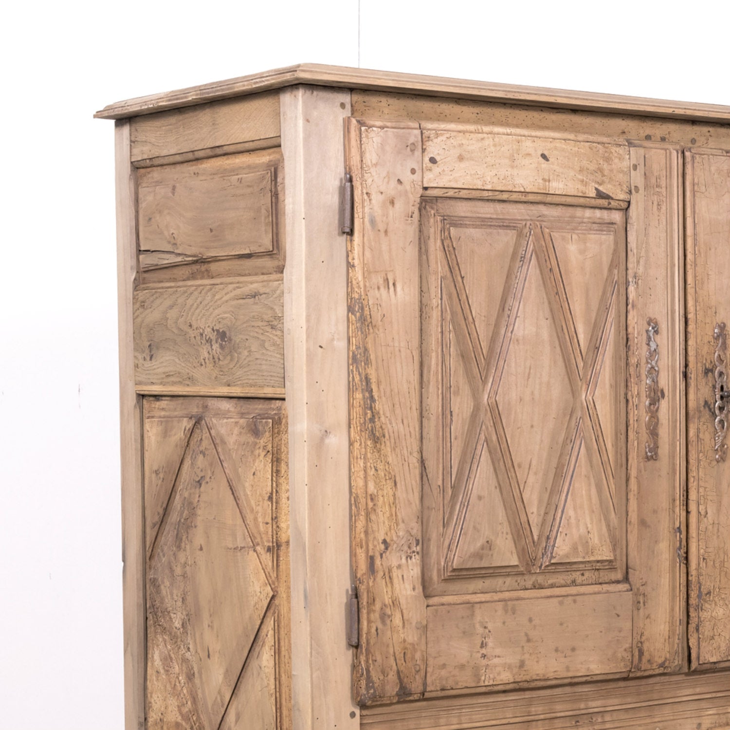 19th Century French Louis XIII Style Bleached Walnut Buffet d'Appui