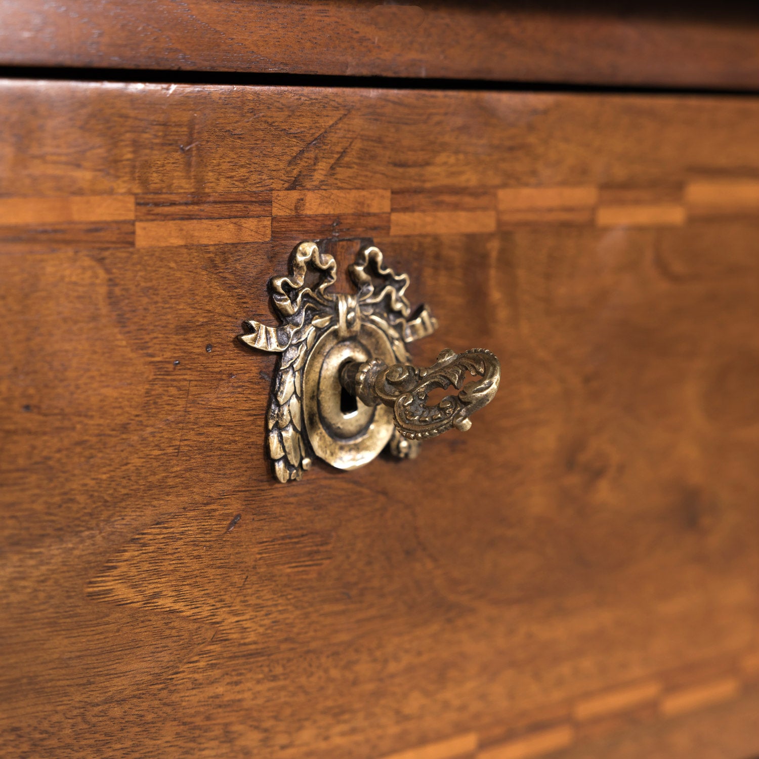 Mid-19th Century French Louis XVI Walnut and Marquetry Sauteuse Commode