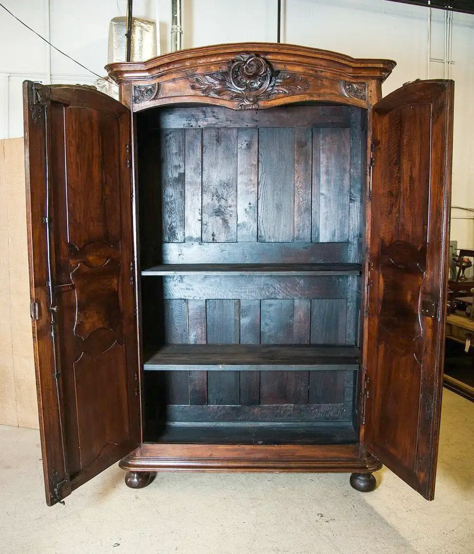 Exceptional 18th Century French Régence Period Walnut Chateau Lyonnaise Armoire