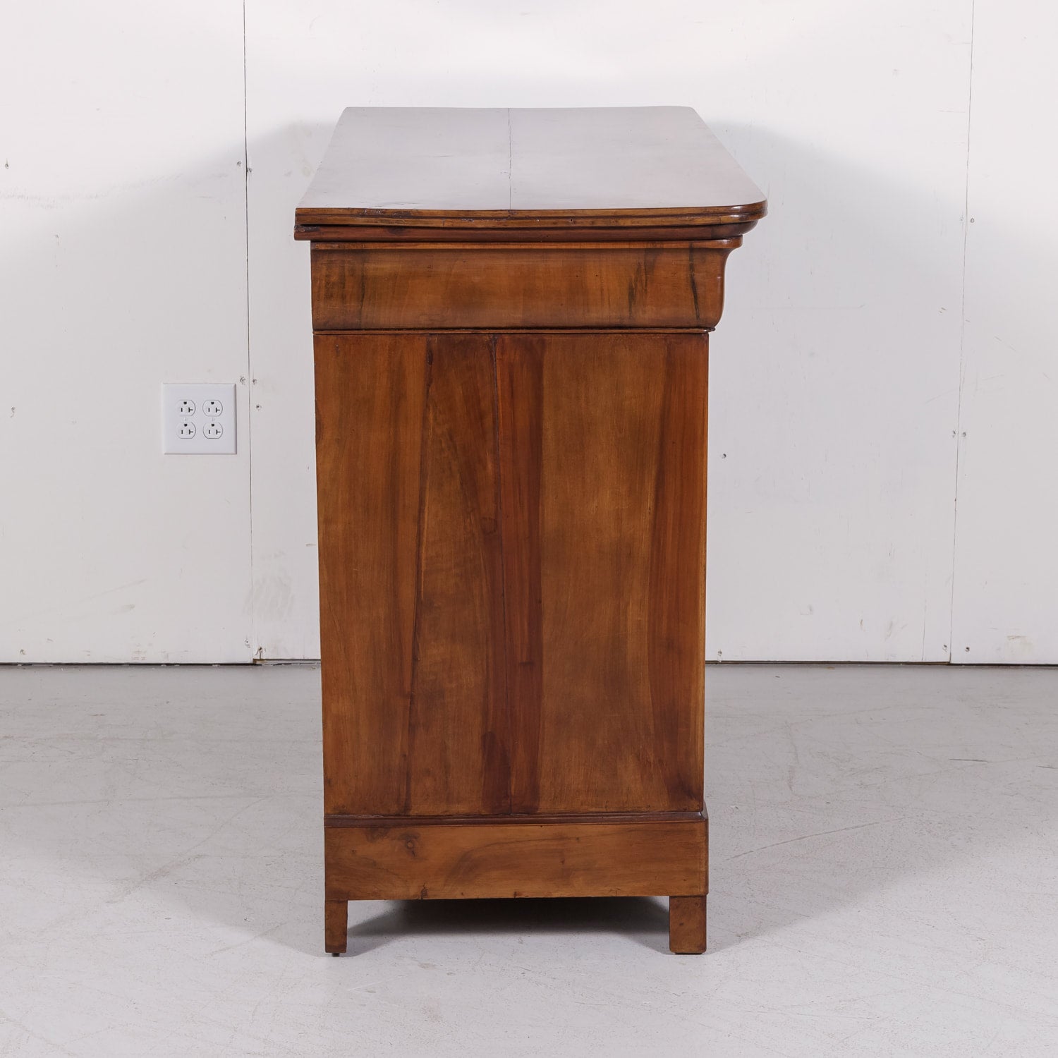 19th Century French Louis Philippe Period Walnut Commode with Bookmatched Burled Walnut Front
