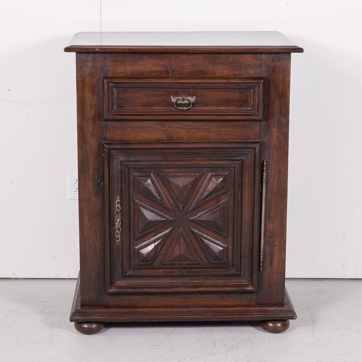 Early 19th Century Louis XIII Oak Jam Cabinet or Confiturier from Normandy