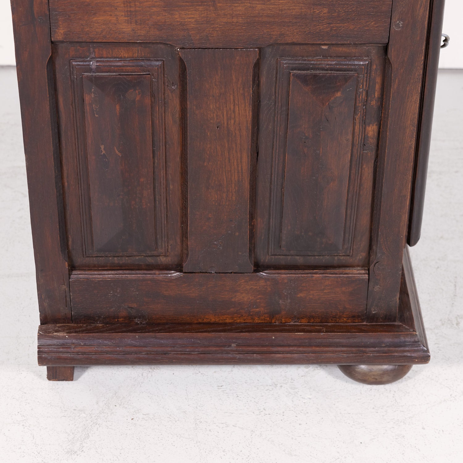 Early 19th Century Louis XIII Oak Jam Cabinet or Confiturier from Normandy