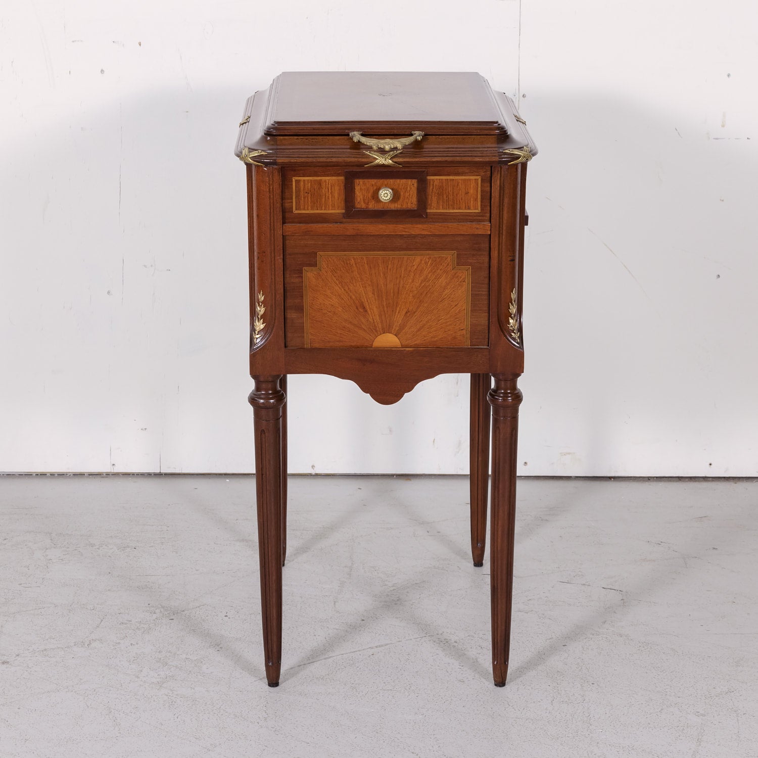 Fine 19th Century French Louis XVI Style Mahogany and Fruitwood Tea Table with Removable Tray