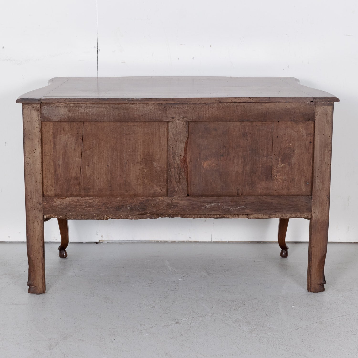 Early 19th Century French Louis XV Style Walnut Commode Sauteuse